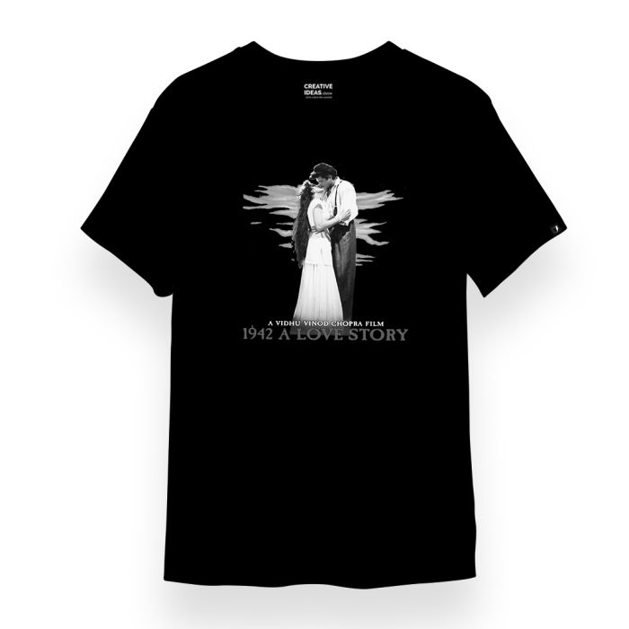 1942 A Love Story - Official Vinod Chopra Films Merchandise - Oversized Black Tshirt