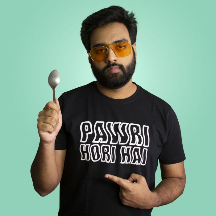 Pawri Hori Hai Black Tshirt by Yashraj Mukhate