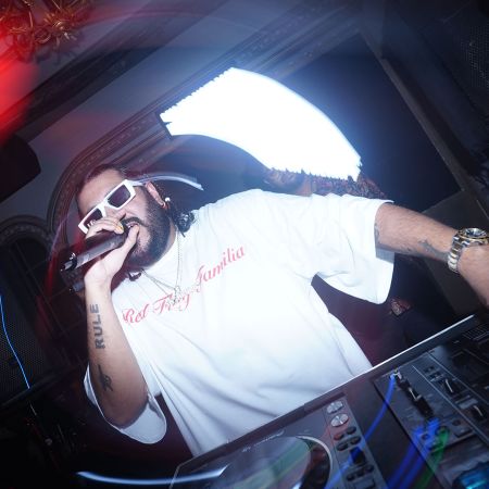 Red Flag Familia - Official Shah Rule Merchandise - White Oversize Tshirt