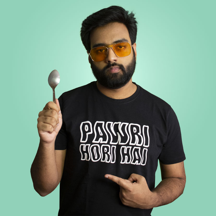 Pawri Hori Hai Black Tshirt by Yashraj Mukhate