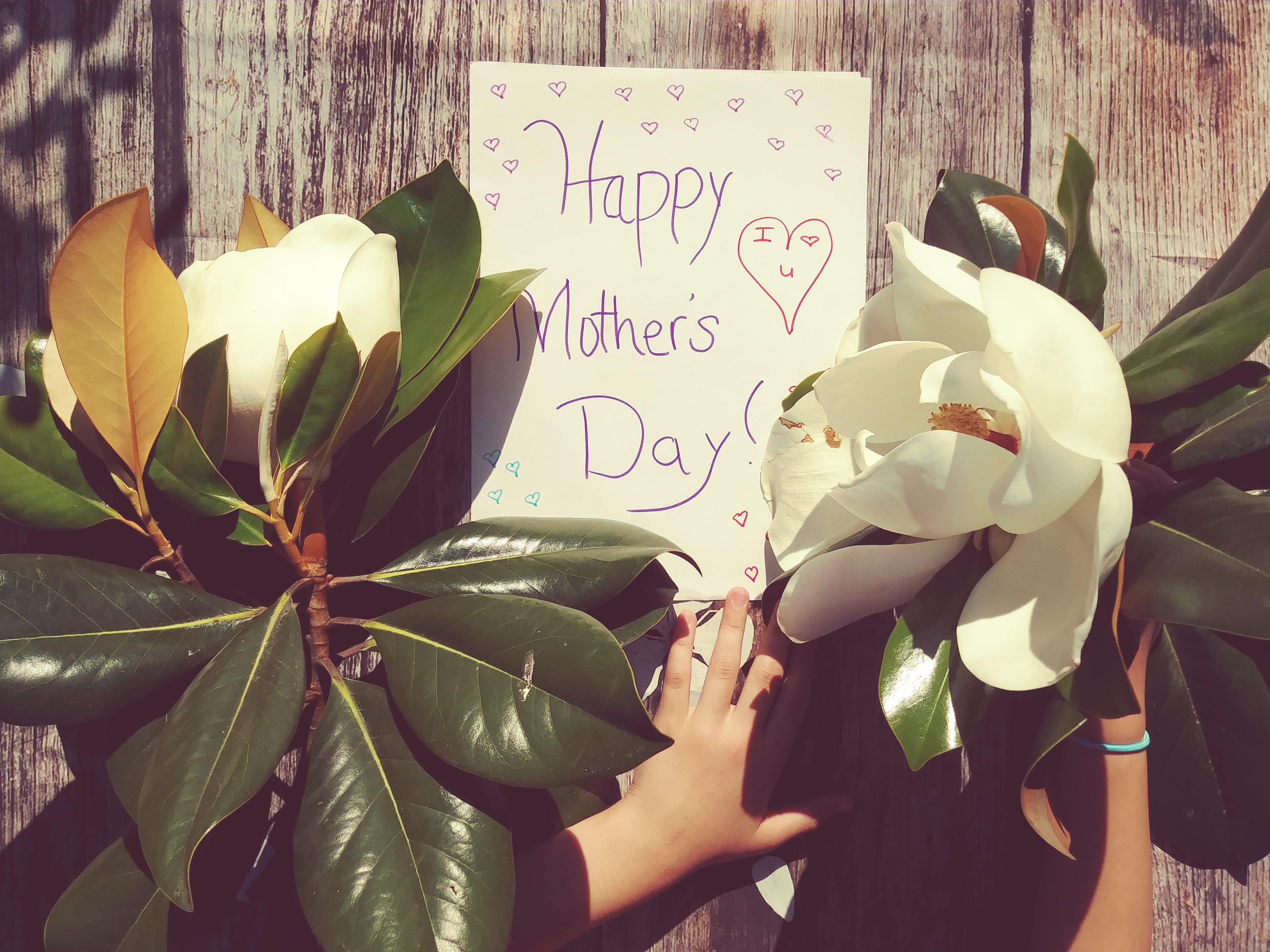 5 Ways To Surprise Mom On Mother's Day
